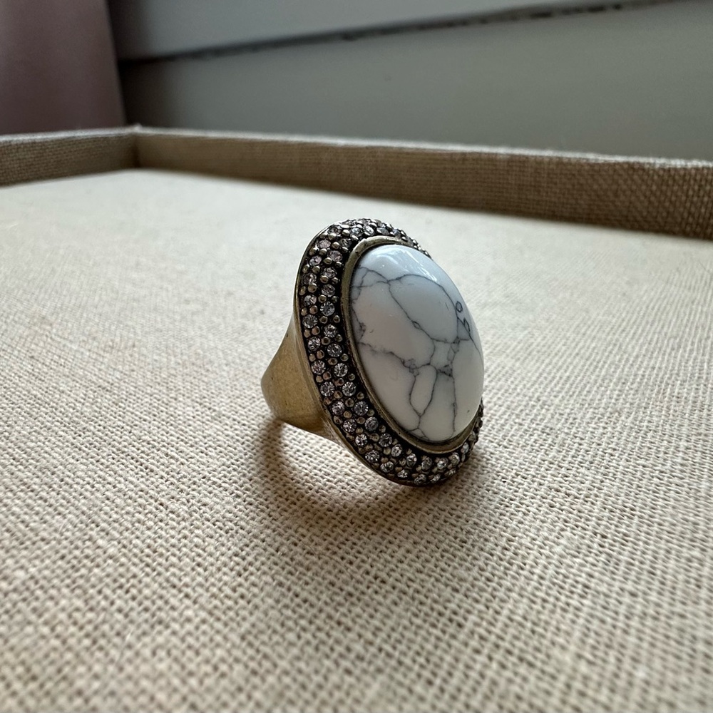 NWOT Chloe & Isabel Fashion Rings Size 7